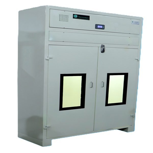 GARMENT STORAGE UNIT